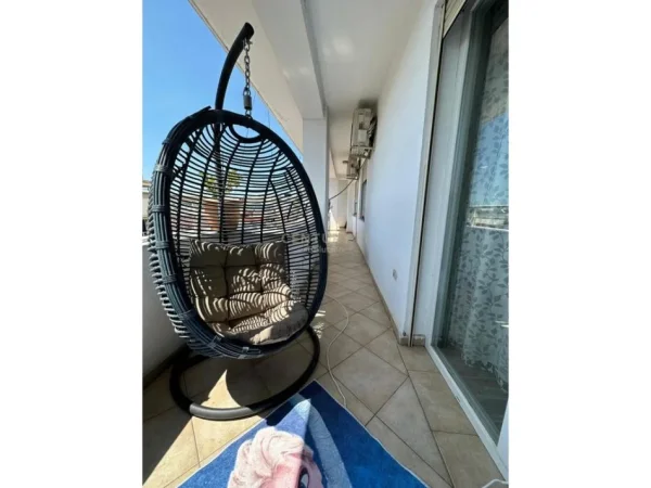 Tirane, jepet me qera apartament 2+1+Aneks+Ballkon Kati 9, 132 m² 500 € (Astir, pranë Bar Oslo, Tiranë)