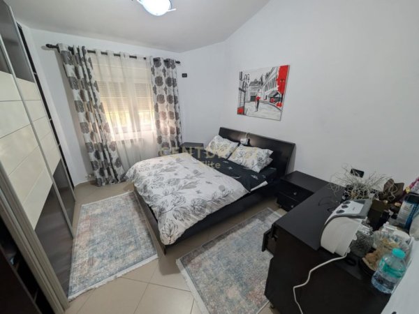 Tirane, shitet Vile 2 Katshe Kati 0, 3.925 m² 1.700.000 € (Ibe)