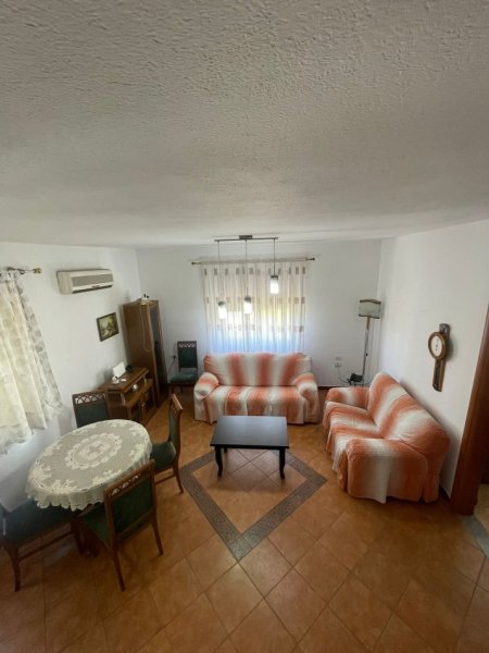 Tirane, jepet me qera apartament 2+1+Ballkon Kati 5, 115 m² 600 € (Kristal Center)