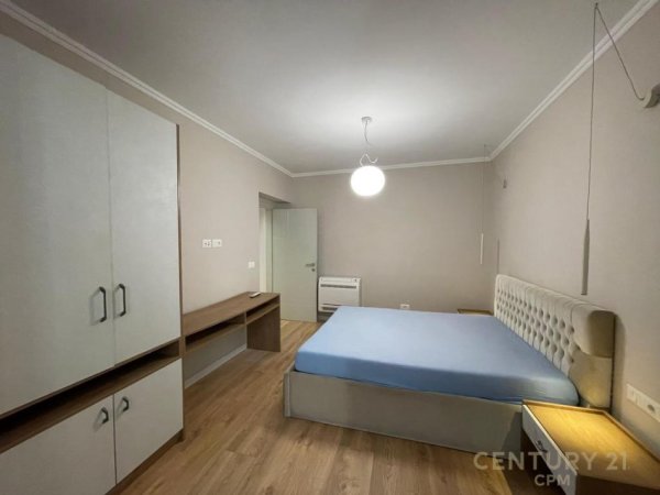 Tirane, jepet me qera apartament 2+1 Kati 3, 85 m² 600 € (Rr. Karl Gega)