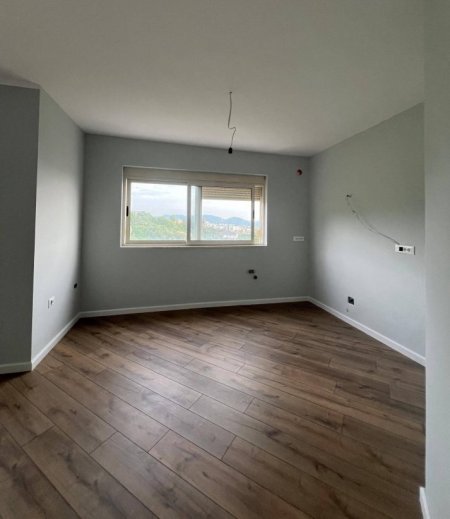 Tirane, shitet apartament 2+1 Kati 4, 124 m² 125.000 € (Rruga e Thesarit, Fresk, Tiranë, TT 901)