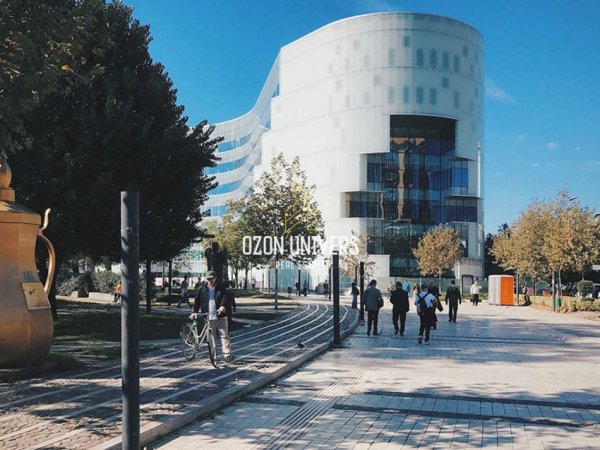 Tirane, jepet me qera ambjent biznesi Kati 0, 91 m² 3.000 € (Qendër, pranë Toptanit)