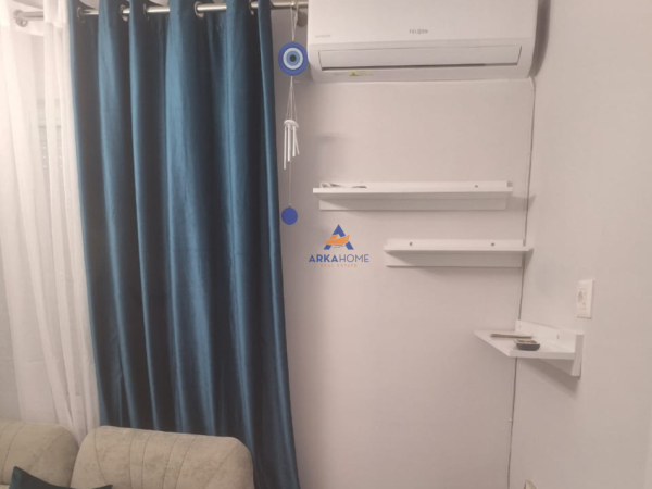 Tirane, jepet me qera apartament 1+1+Ballkon Kati 1, 60 m² 600 € (PRANE MONDIALIT,21 DHJETORI)