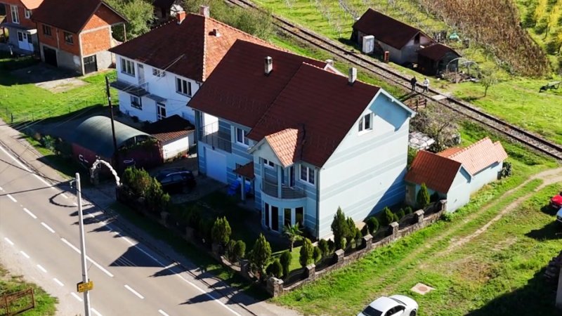 Leposaviq, shes shtepi 2+1+Aneks Kati 2, 560 m² 280.000 € (Sočanica BB)