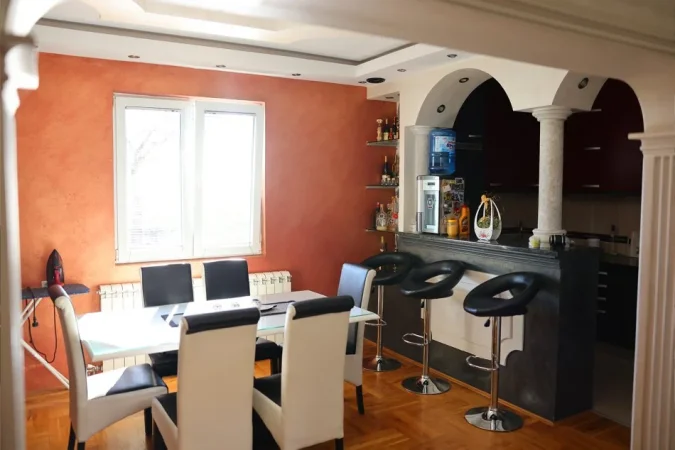 Leposaviq, shes shtepi 2+1+Aneks Kati 2, 560 m² 280.000 € (Sočanica BB)