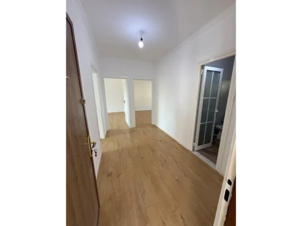 Tirane, shitet apartament 2+1 Kati 2, 72 m² 122.000 € 