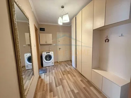 Tirane, shitet apartament 1+1 Kati 3, 59 m² 12.800.000 € 