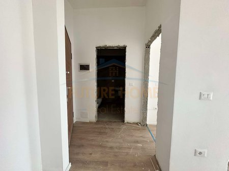 Tirane, shitet apartament 1+1 Kati 2, 73 m² 12.563.000 € 