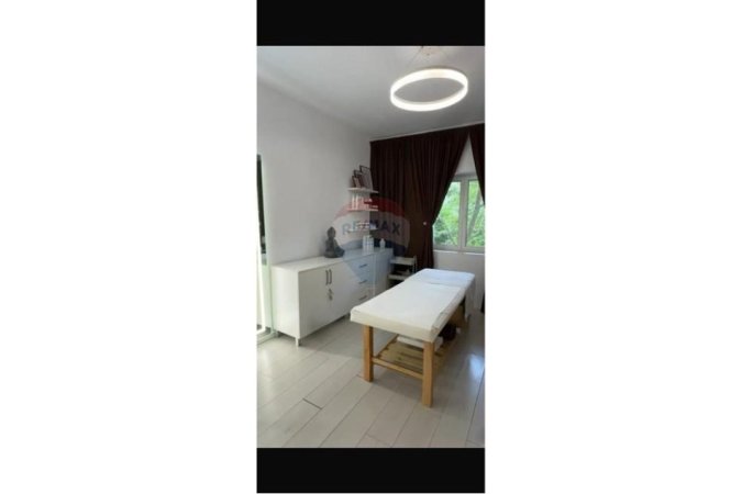 Blloku, jepet me qera ambient biznesi , 40 m². ID: 530391021-66