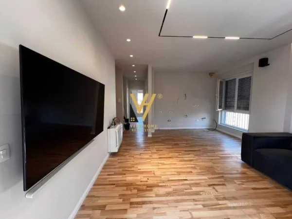 Tirane, shitet apartament 2+1+Aneks+Ballkon Kati 7, 113 m² 380.000 € (RRUGA ISLLAM ALLA)