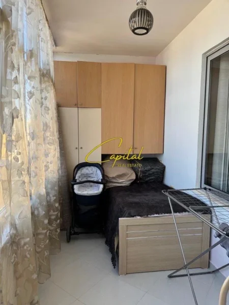 Tirane, jepet me qera apartament 1+1 Kati 6, 60 m² 500 € (ISH STACIONI TRENIT)