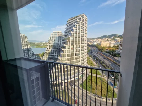 Tirane, shitet apartament 2+1+Aneks+Ballkon Kati 2, 130 m² 400.000 € 
