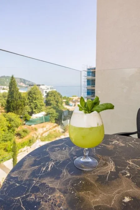 OKAZION!!! Dhermi - Plazh, Liste me oferta hotel , 25 dhoma 4.500.000 € (Kampi i Ri i Punetoreve)