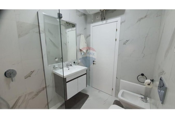 Tirane, shitet apartament 2+1 Kati 7, 170 m² 365.000 € ( ID:530391021-65)