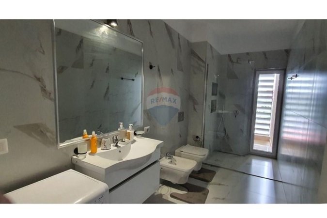 Tirane, shitet apartament 2+1 Kati 7, 170 m² 365.000 € ( ID:530391021-65)