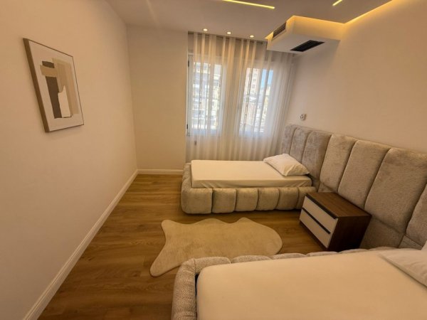 Tirane, shitet apartament 2+1 Kati 3, 110 m² 325.000 €