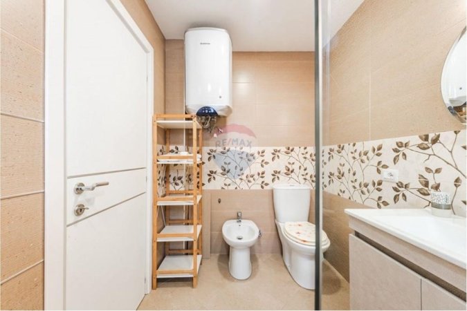 Tirane, jepet me qera apartament 2+1 , 101 m² 1.000 € (ID: 530391026-8)