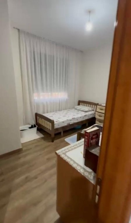 Tirane, shitet 2+1 Kati 2, 105 m² 135.000 € (Fizika Berthamore)