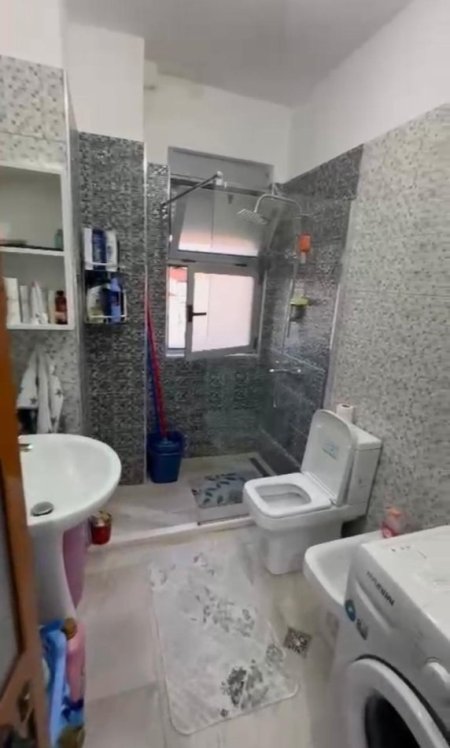 Tirane, shitet 2+1 Kati 2, 105 m² 135.000 € (Fizika Berthamore)