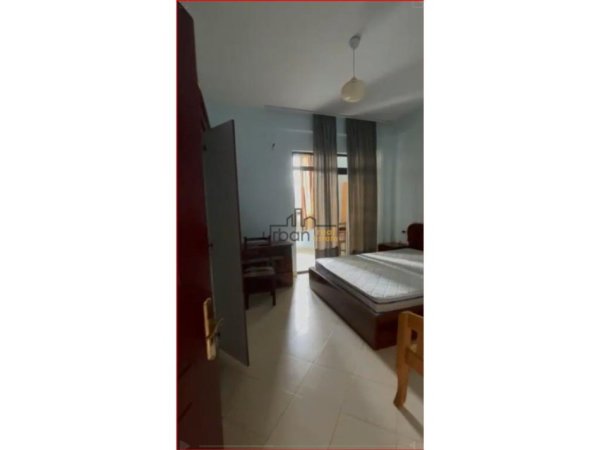 Tirane, jepet me qera apartament 2+1+Ballkon Kati 3, 110 m² 450 € (Ali Demi)