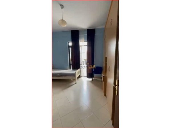 Tirane, jepet me qera apartament 2+1+Ballkon Kati 3, 110 m² 450 € (Ali Demi)