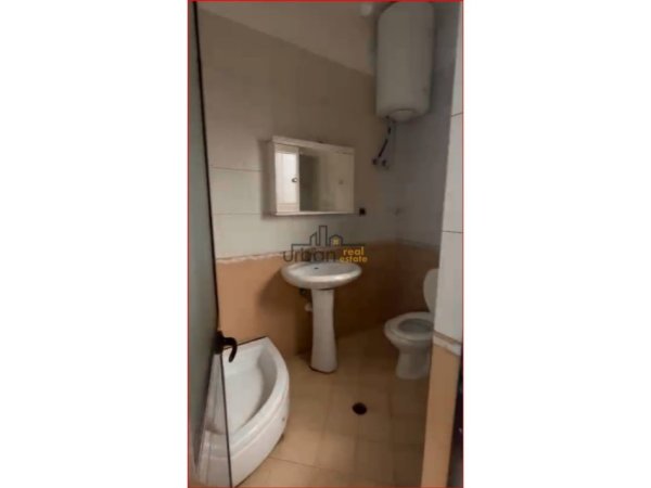 Tirane, jepet me qera apartament 2+1+Ballkon Kati 3, 110 m² 450 € (Ali Demi)