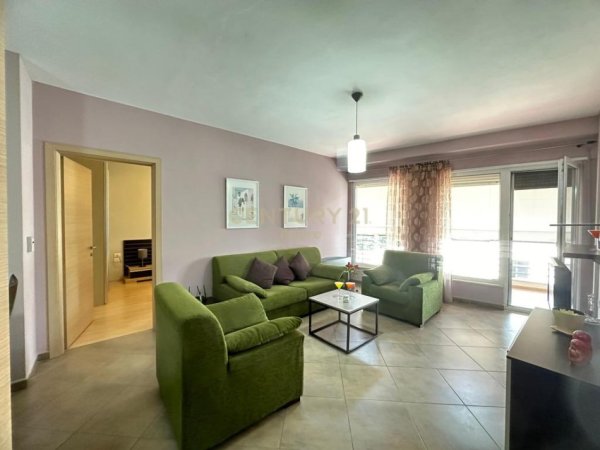 Tirane, jepet me qera 2+1 Kati 3, 108 m² 1.060 € (Rruga&quot; Milto Tutulani&quot; Tirana Albania)