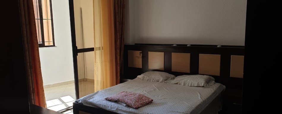 Tirane, jepet me qera apartament 2+1 Kati 1, 120 m² 450 € (ALI DEMI)