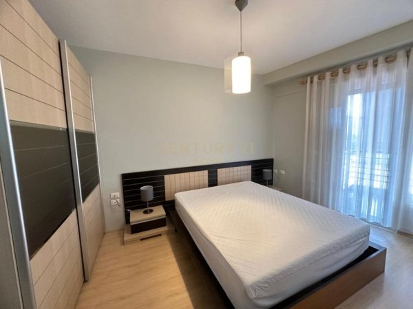 Tirane, jepet me qera 2+1 Kati 3, 108 m² 1.060 € (Rruga&quot; Milto Tutulani&quot; Tirana Albania)