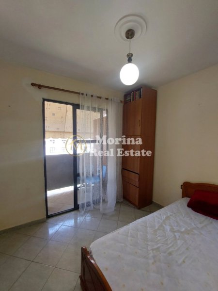 Tirane, jepet me qera apartament 2+1+Ballkon Kati 3, 70 m² 380 € (Rruga 5 Maji- Concord Center)