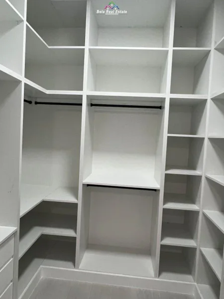 Tirane, jepet me qera apartament 1+1+Ballkon Kati 1, 70 m² 600 € 