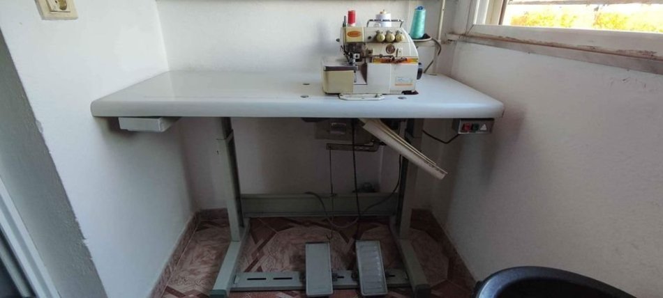 Tirane, shes makine qepese 350 €