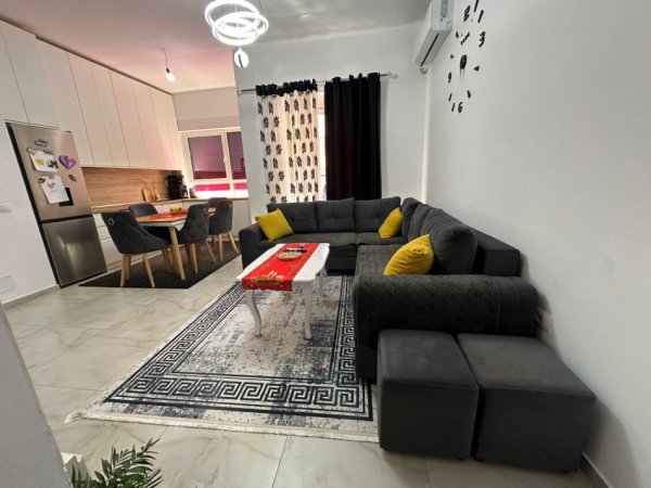 Tirane, shitet apartament 2+1 Kati 5, 71 m² 136.000 € (Kompleksi Mangalem 21)