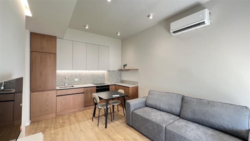 Tirane, jepet me qera apartament 1+1 Kati 6, 60 m² 400 € (ALI DEMI)