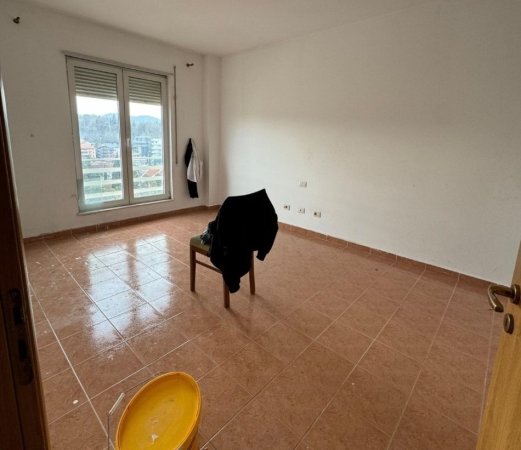 Tirane, shitet apartament 2+1 Kati 7, 105 m² 170.000 € (Qytet Studenti, Tiranë, TT 1776)