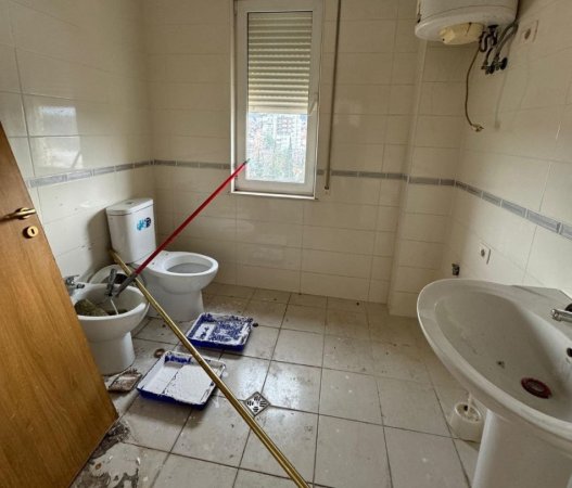 Tirane, shitet apartament 2+1 Kati 7, 105 m² 170.000 € (Qytet Studenti, Tiranë, TT 1776)