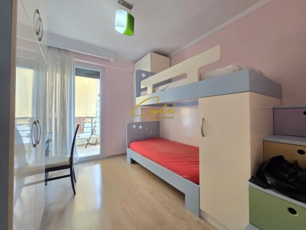 Tirane, jepet me qera Apartament 3+1 Kati 6, 180 m² 1.000 € ( 5 Maj )