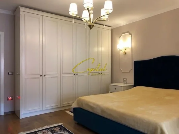 Tirane, shitet apartament 2+1 Kati 5, 126 m² 158.000 € (FRESKU)