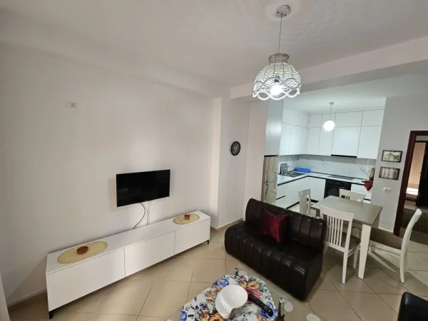 Tirane, jepet me qera apartament 1+1 Kati 2, 60 m² 450 € (ASTIR)