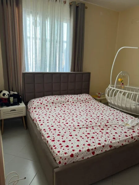 Tirane, jepet me qera apartament 1+1+Ballkon Kati 6, 56 m² 500 € (RIZA CEROVA)