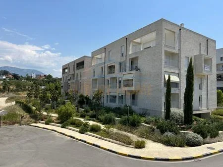 Tirane, shitet apartament 2+1+Ballkon Kati 1, 82 m² 155.800 € (Liqeni i Thate, Park Life Residence)