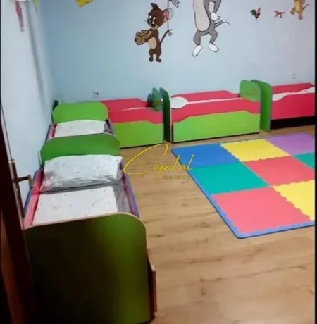 Tirane, jepet me qera ambjent biznesi Kati 0, 200 m² 1.000 € (YZBERISHT)