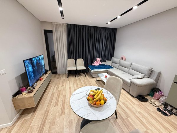 Tirane, jepet me qera apartament 1+1 Kati 4, 56 m² 500 € (Casaitalia)