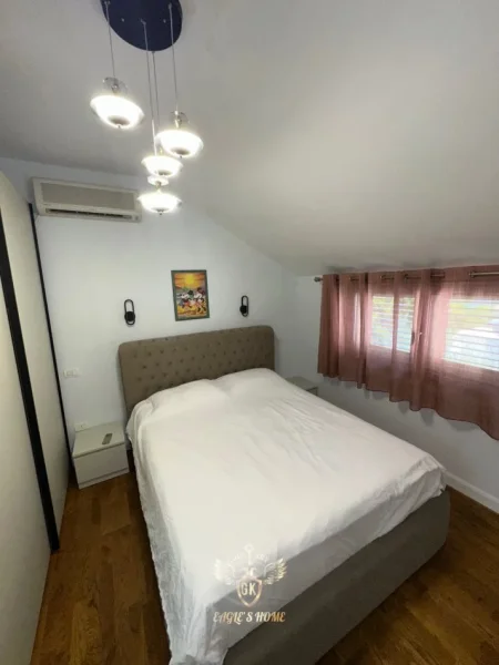 Durres, shes Vile 2 Katshe Kati 2, 210 m² (SHITET VILA 2 katshe SHUME PRANE DETIT Adresa: QERRET)