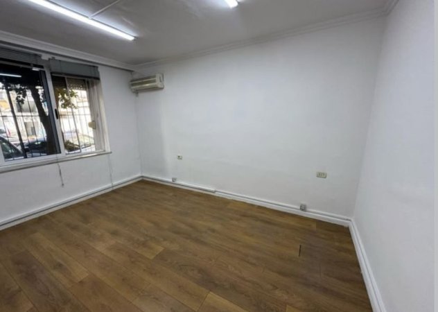 ZYRE ME QIRA PRANE  400 € (21 dhjetori)