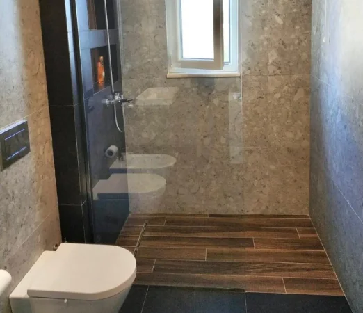 Hera e Pare Me Qera:  2+1+2wc 📍Myslym Shyri (Rr. Islam Alla) 1100€/muaj