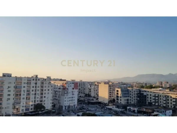 Tirane, shes ambjent biznesi Kati 1, 330 m² 600.000 euro (Astir)