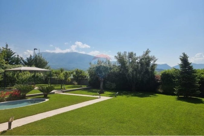 Farkë, shitet Vile , 1.650.000 € (ID: 530481001-681)