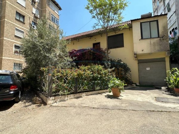 Tirane, jepet me qera Vile 2 Katshe , 1.000 € (Shkolla e Baletit)