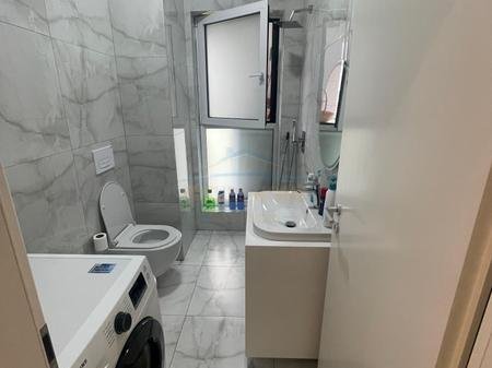 Tirane, jepet me qera apartament 1+1 Kati 4, 60 m² 550 € (JORDAN MISJA)